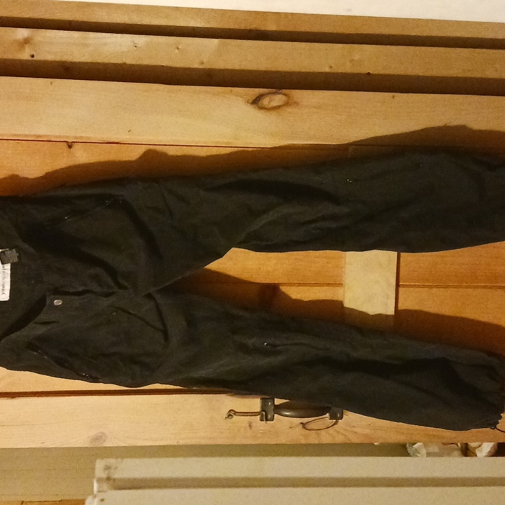 Unique jean size 1 in excellent condition